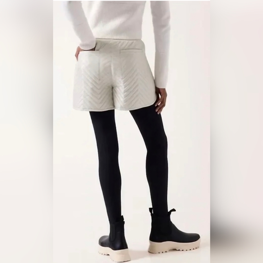 Athleta Apres Quilted Ski Shorts, identified by the distinct chevron quilting - Picture 13 of 14